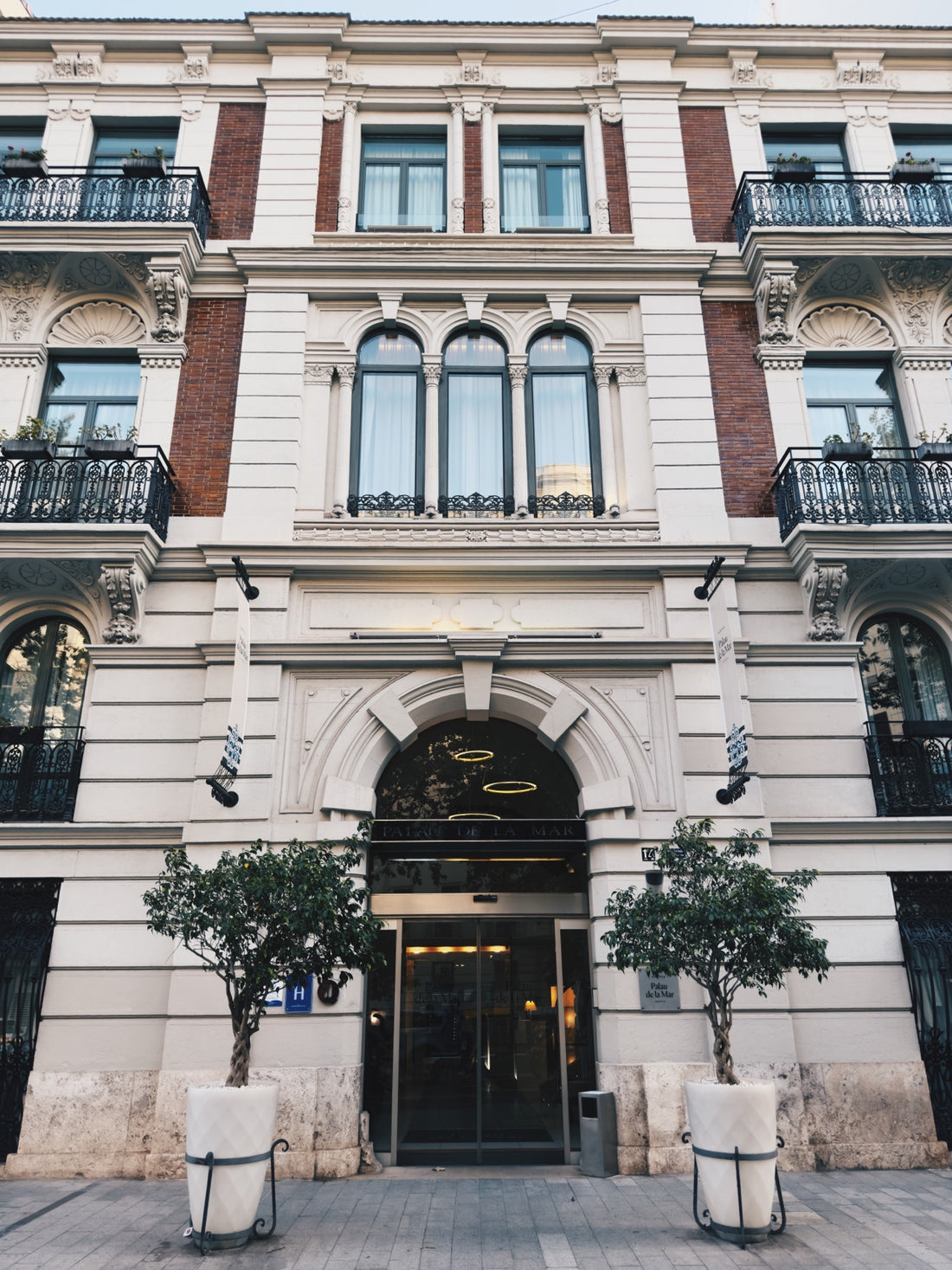 Hotel Hospes Palau de la Mar: Un oasis de lujo en el corazón de Valencia